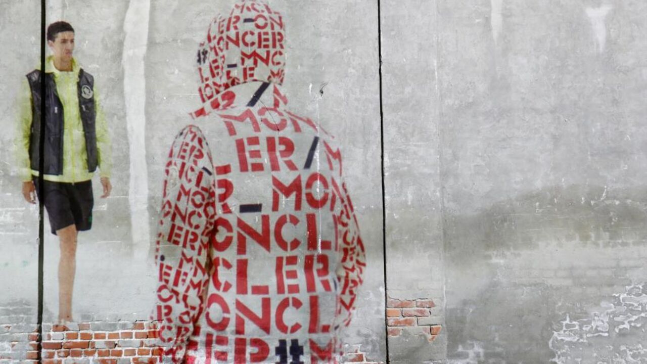 De volta às compras de luxo dona da Gucci tem Moncler na mira Comércio Jornal de Negócios
