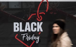 Portugueses esperam gastar 320 euros na Black Friday