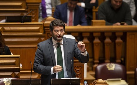 André Ventura avança com castração sexual para pedófilos no Parlamento