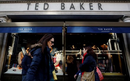 Ted Baker afunda 35% após demissão do presidente e do CEO e suspensão dos dividendos
