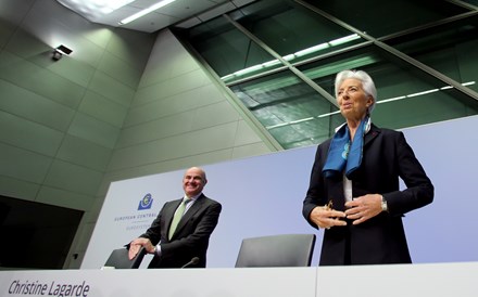 BCE de Lagarde com inflação aquém da meta até 2022