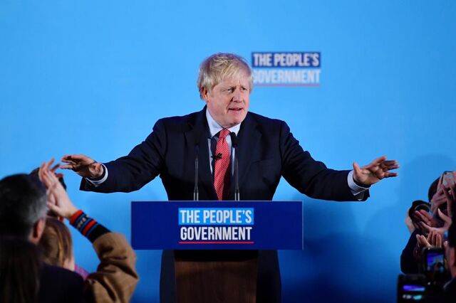 Boris quer alterar lei para impedir extensão da fase de transição do Brexit. Libra derrapa 