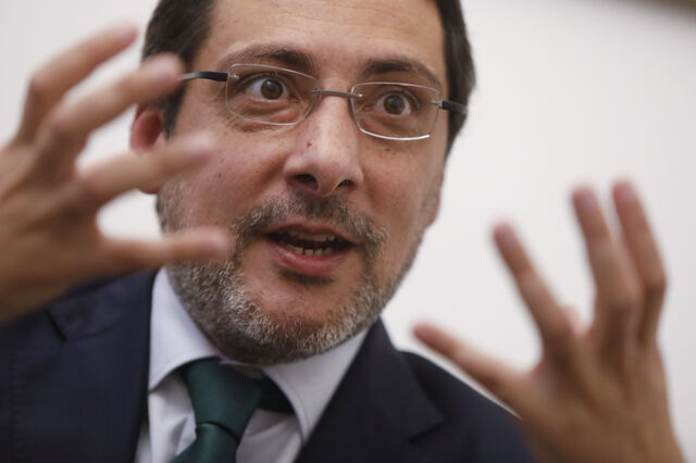 Mendonça Mendes: 'Consultoras devem estar muito zangadas com o Governo'