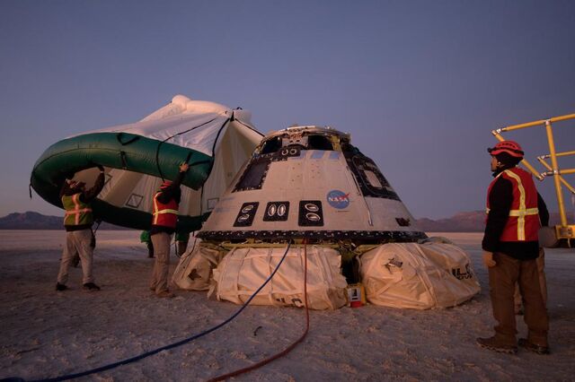 Cápsula da Boeing aterra em segurança após falhar acoplagem com estação espacial