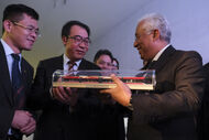 antónio costa, CRRC Tangshan, Zhou Junnian, comboio