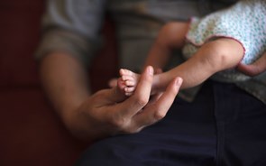 Mais de metade dos pais pediram partilha de licença de parentalidade