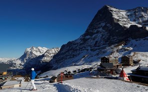 As alterações climáticas estão a destruir o esqui dos Alpes como o conhecemos