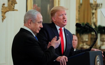 Trump apresenta 'acordo do século' para o conflito israelo-palestiniano