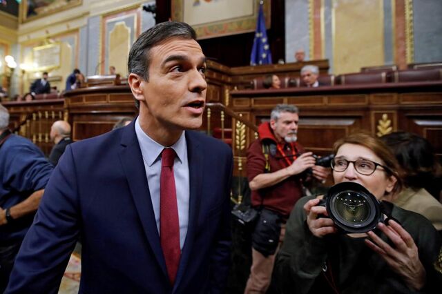 Espanha acelera e Itália volta a contrair