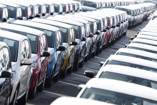 Como vão as fabricantes automóveis evitar multas por emissões?