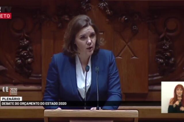 Cristas despede-se do parlamento com apelo à 'construção de uma alternativa' à esquerda 