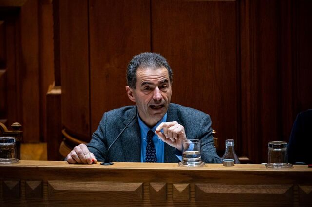 Governo recomenda testagem regular à covid-19 no ensino superior 