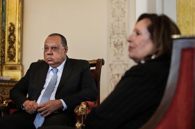 Angola pede ajuda a Portugal para encontrar fortunas de ex-governantes