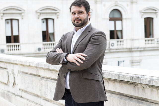 João Paulo Correia: “Não há diálogo possível quanto ao IVA da energia” 