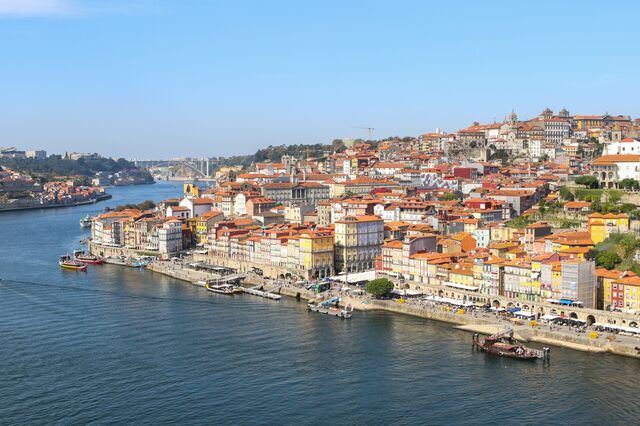 Vistos gold fora de Lisboa e Porto. Resta saber quando