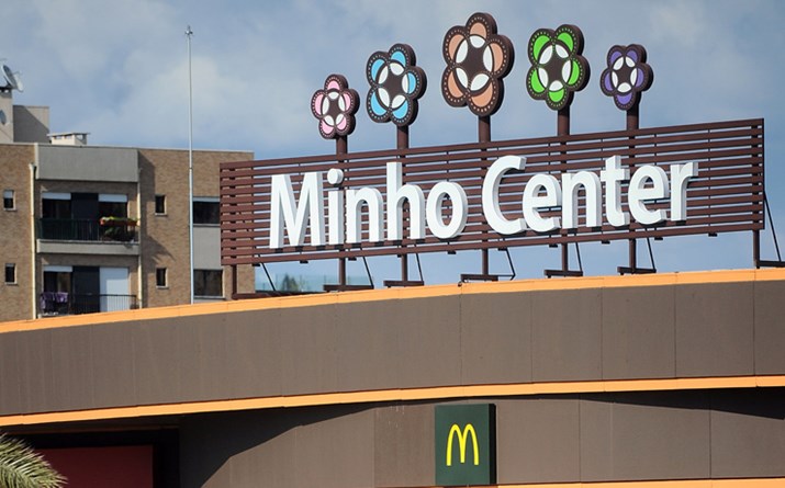 Centros comerciais: Franceses vendem quatro centros