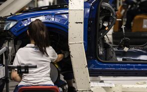 Vanpro fornece assentos para a VW Autoeuropa desde o início, mas foi preterida no novo híbrido. 