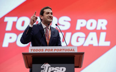 PSD exige explicações a Pedro Nuno Santos sobre compra de ações dos CTT