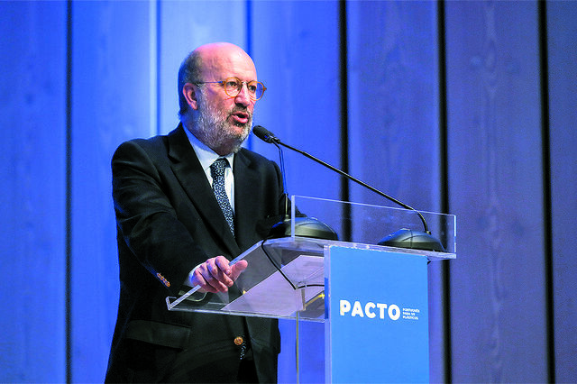 Pacto português declara guerra aberta ao plástico