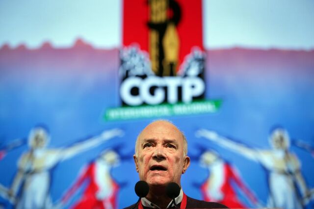 Marcelo disponível para condecorar Arménio Carlos ou a CGTP