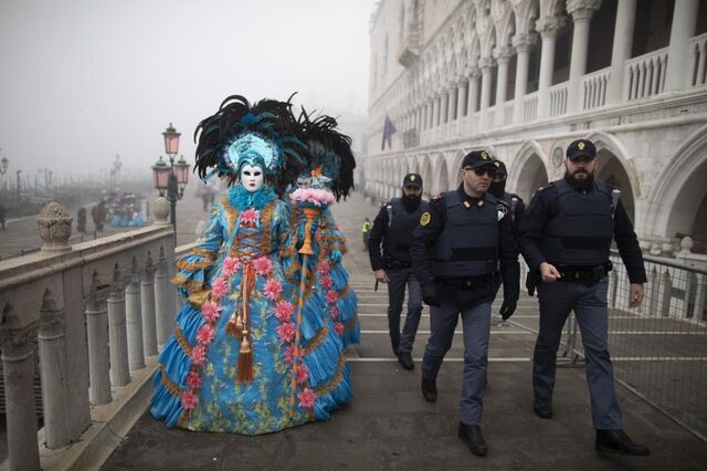 Veneza suspende Carnaval por causa do coronavírus