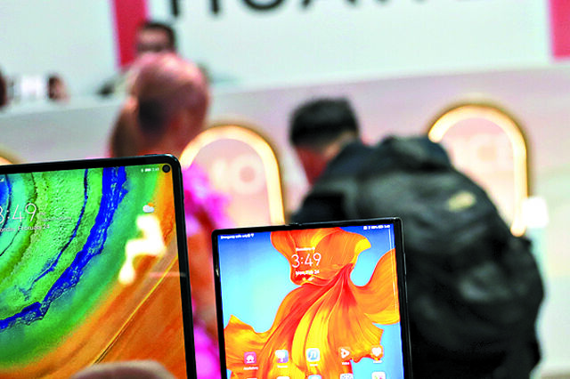 Huawei lança telemóvel 5G e espera rede em Portugal até ao verão