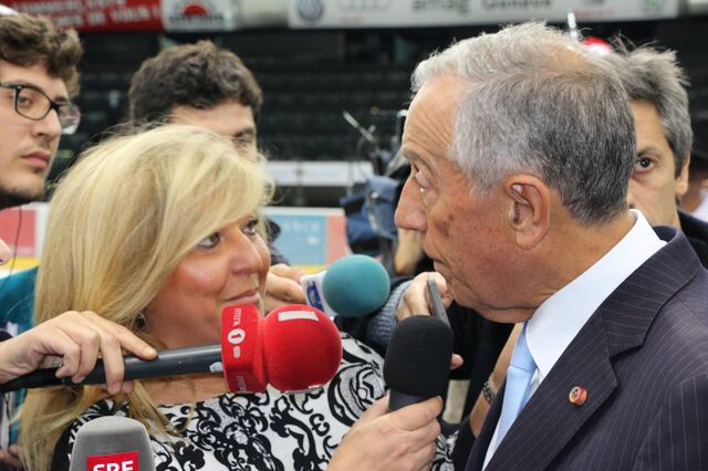 Rádio expulsa apresentadora do único programa em língua portuguesa na Suíça 