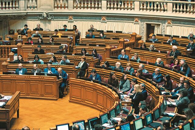 Parlamento chumba aplicação de verba do TV Fest no apoio à cultura