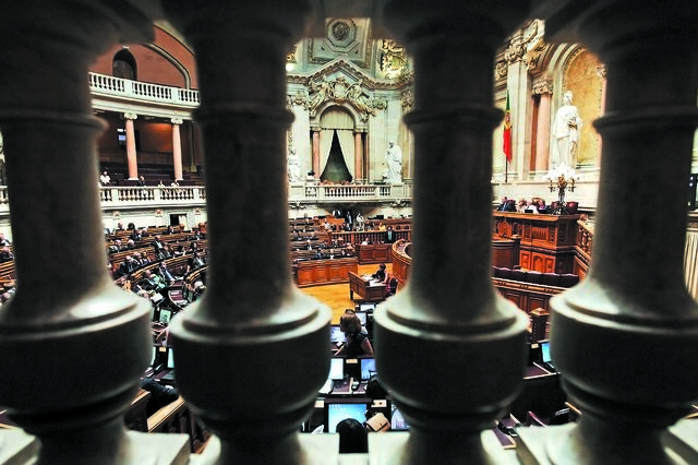 Concorrência: Deputados suspeitam que revisão da lei tem inconstitucionalidade