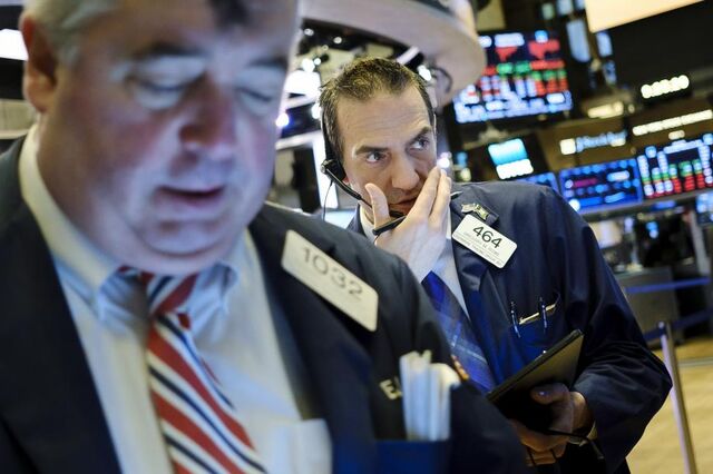 Coronavírus volta a ditar selloff nas bolsas. Europa cai mais de 2%