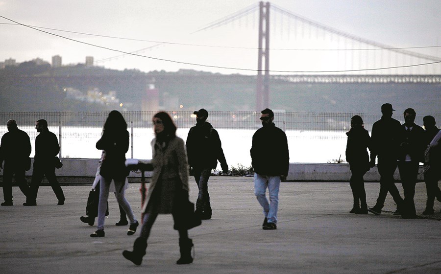 O mercado de trabalho continua a melhorar, mas a um ritmo mais lento.