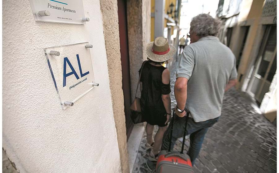 Depois de anos de crescimento acelerado, o alojamento local trava.