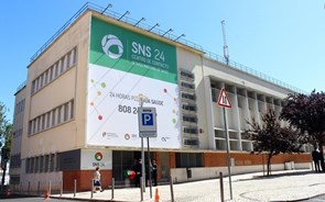 SNS24 atendeu mais de 274 mil chamadas nos primeiros dez dias de 2021