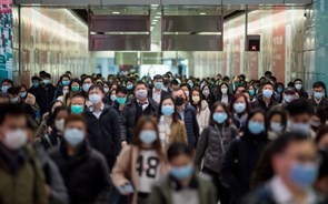 No pior mês de pandemia, quase 30% das mortes deveram-se à covid-19
