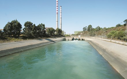 'Problema técnico' adiou demolição das chaminés da Central Termoelétrica de Setúbal 