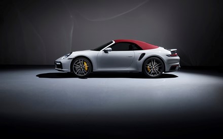 Porsche lança nova geração 911 Turbo S