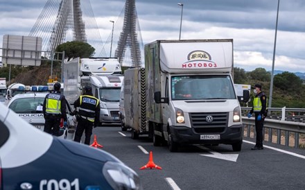 Autarcas espanhóis de Badajoz querem encerrar postos fronteiriços com Portugal