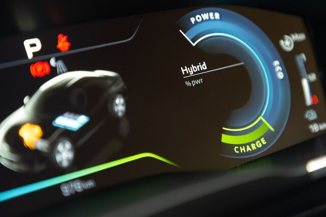 Peugeot: elétricos e eletrificados