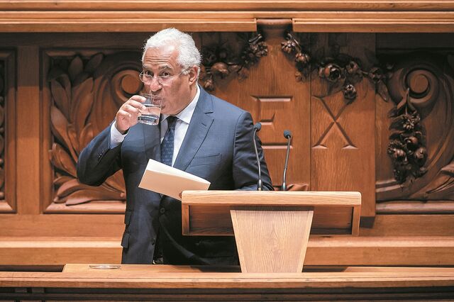 Costa garante recuperar apoios aos pais se suspensão das aulas for prolongada