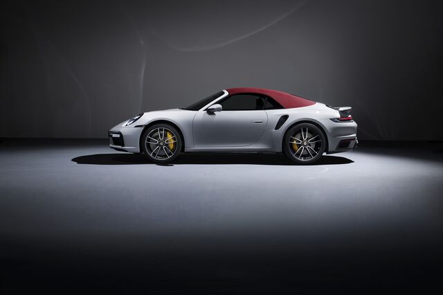 Porsche lança nova geração 911 Turbo S