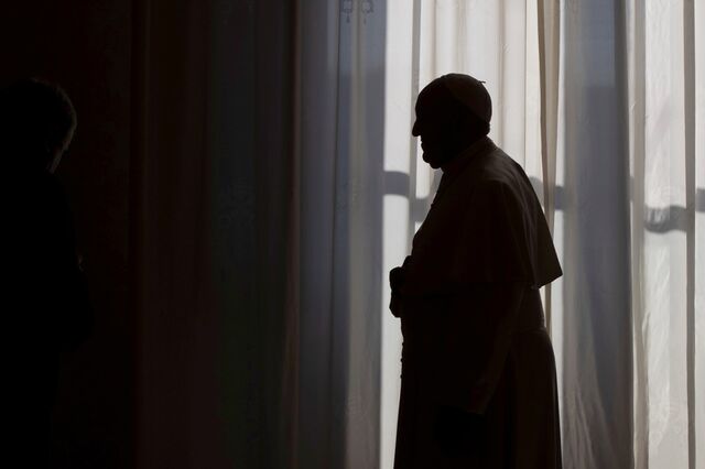 Papa Francisco lamenta que consumismo tenha 'sequestrado o Natal'
