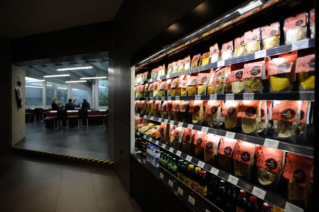 Restaurantes travam covid-19 com “take away” e entregas ao domicílio