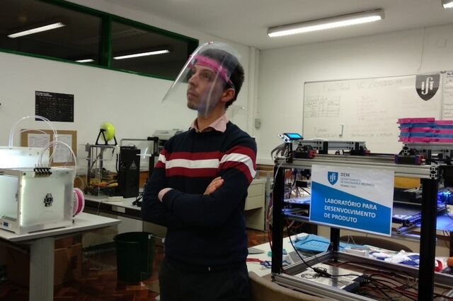 Investigadores do Técnico produzem viseiras através de impressão 3D