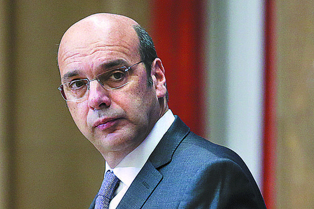 Siza Vieira: Há mais interessados na compra da Efacec