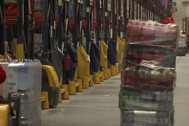 Abastecimento de supermercados sem concessões ao 'travão' da pandemia Veja a reportagem da Lusa 