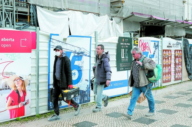 OMS alerta novamente para risco de falsa segurança por uso de máscara