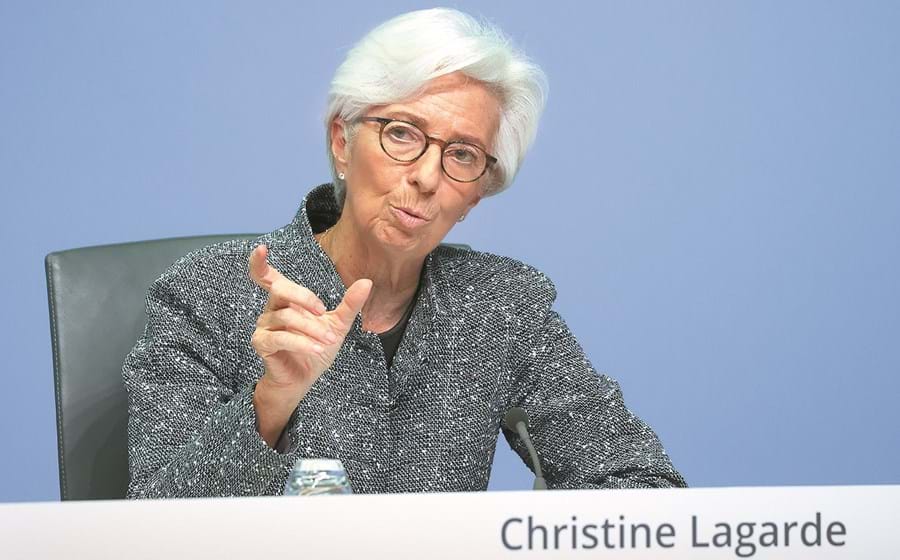 Lagarde disse-o de todas as maneiras      possíveis: esta não é a hora de os bancos centrais, mas sim dos governos, avançarem com estímulos orçamentais.