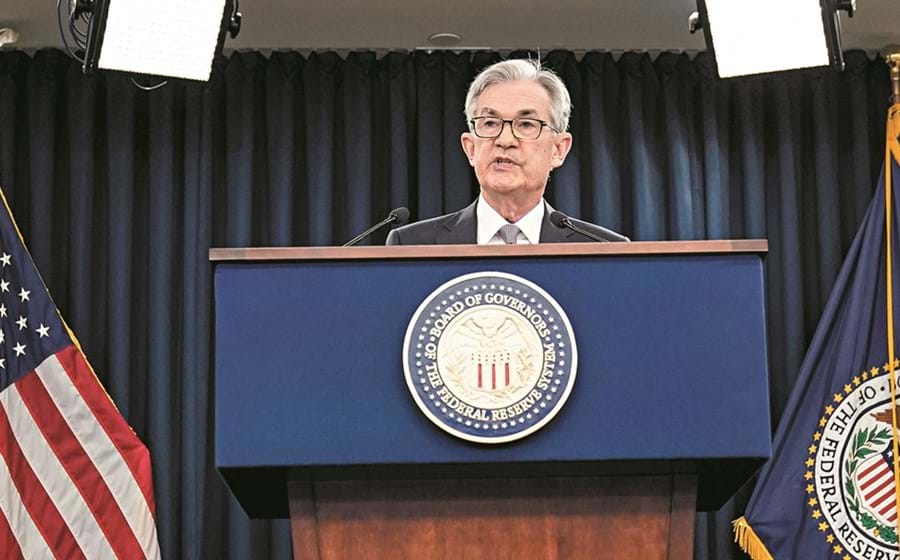 Jerome Powell não esperou por nova reunião ordinária da Fed para voltar a cortar juros.