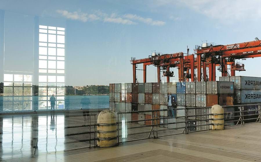 O porto de Lisboa teve, nos últimos 10 anos,  124 pré-avisos de greve.
