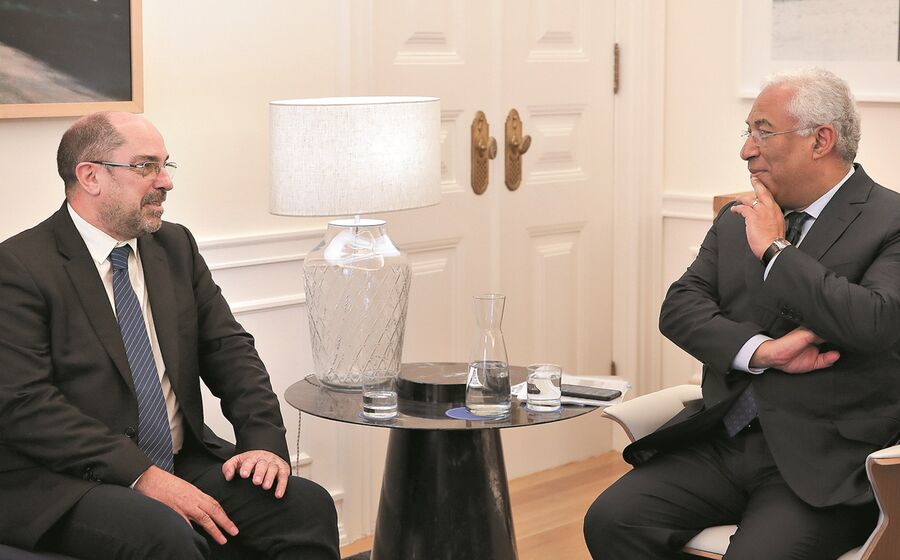 presidente da Câmara da Moita, Rui Garcia, com António Costa